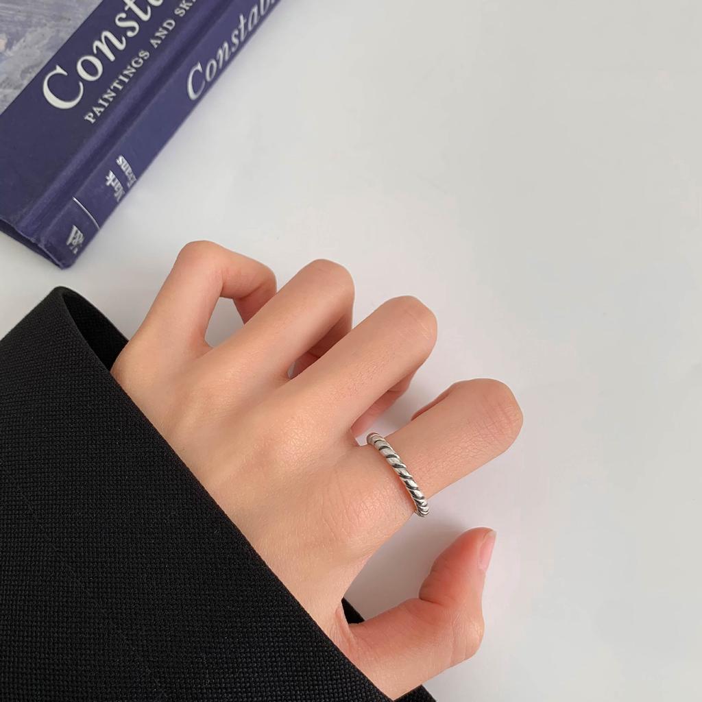 Vintage Combination Thin Ring Female Personality Hip Hop Niche Cold Wind Index Finger Ring
