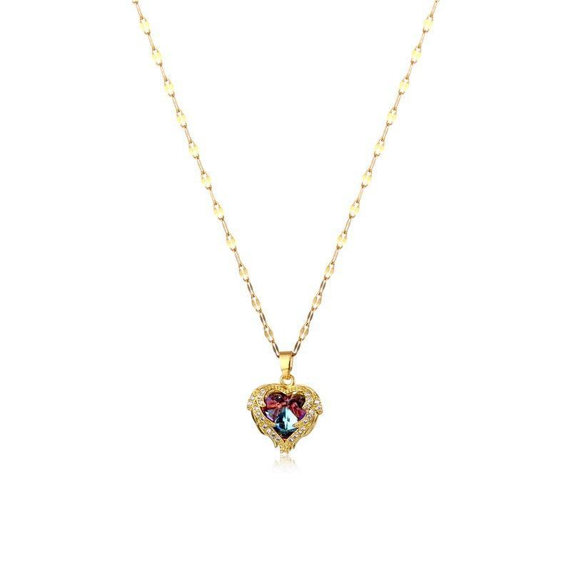 Colorful Ocean Heart Pendant Necklace For Women, Fashionable And Luxurious Collarbone Chain Accessory For Girlfriends.