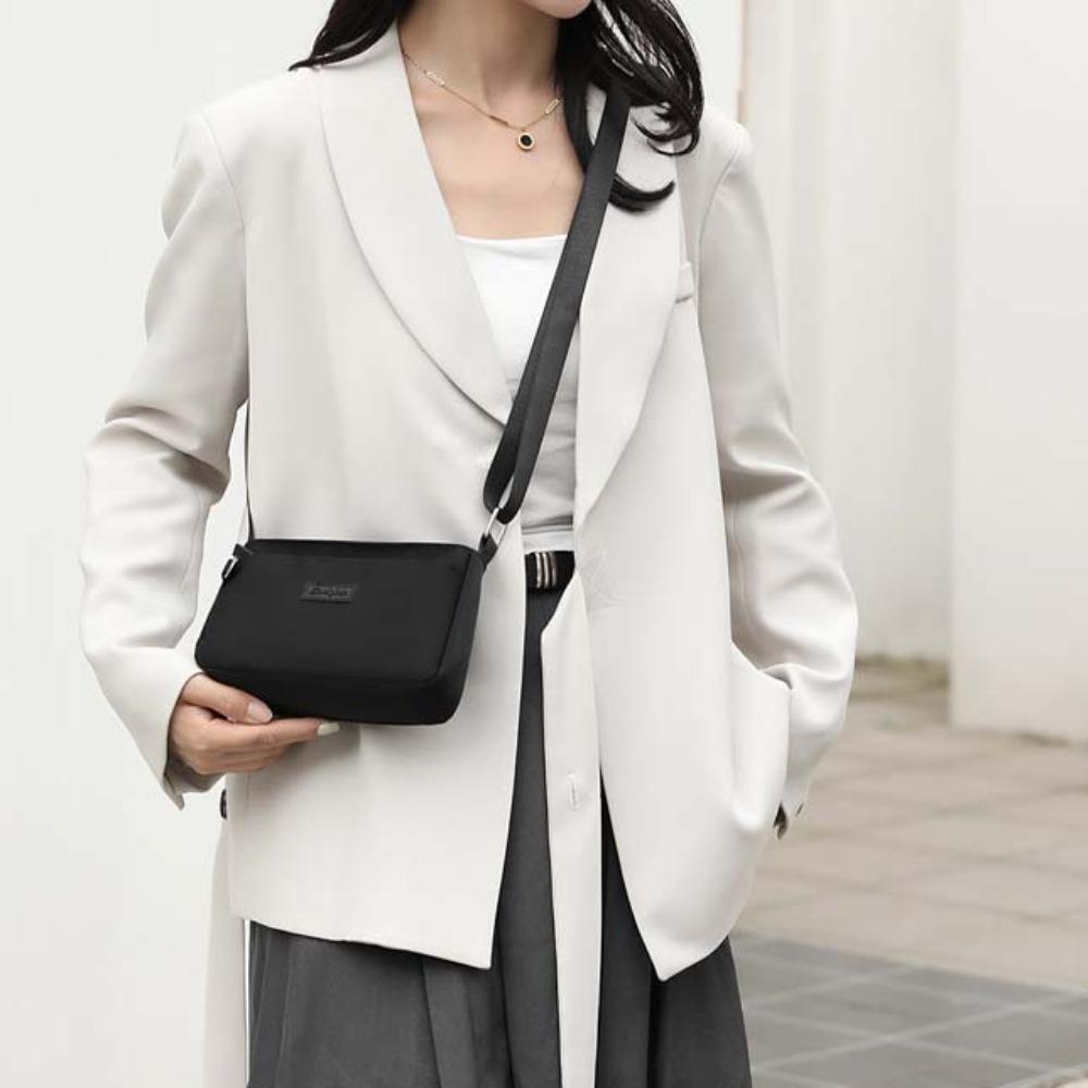 

Japanese Style Nylon Square Bag Adjustable Strap Casual Women Pouch Travel бежевий