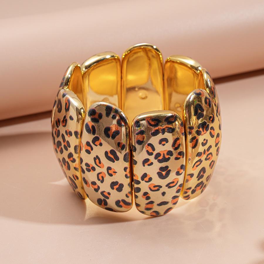 Minimalistyczna bransoletka z żywicy w kolorach gradientowych: Świeża, Słodka, Wszechstronna Bransoletka dla Kobiet