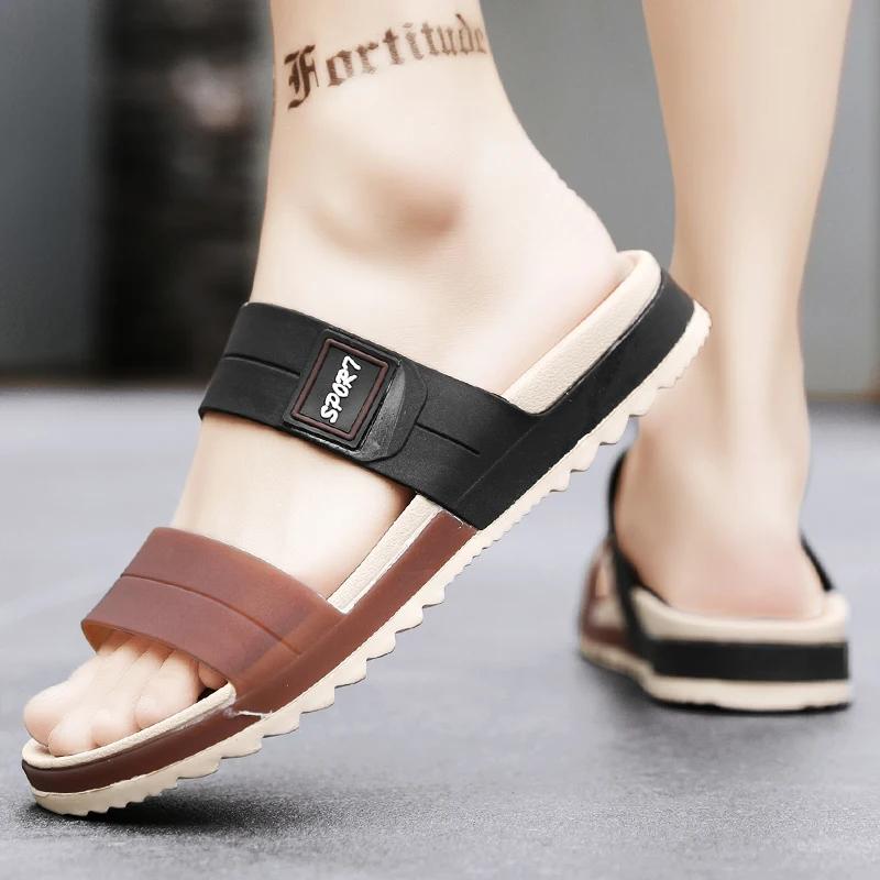 New Fashion Jelly Slippers for Men Women Comfort Flat Men's Summer Slippers Outdoor Non-slip Beach Slippers Casual Men Slides