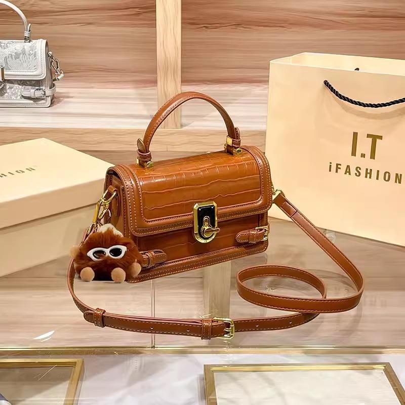 

Birthday gift women s bag, moonlight treasure box, handbag women s new fashion commuter single shoulder messenger women s bag