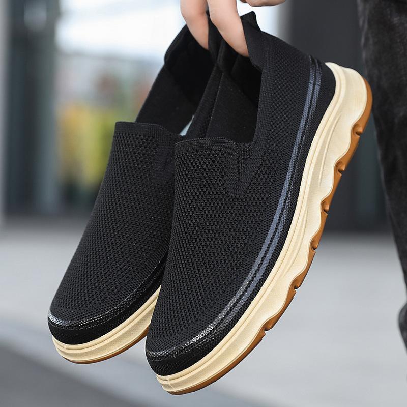 

Men s shoes fly-woven casual shoes comfortable large size shoes men s shoes breathable board shoes old Beijing cloth shoes foreign trade 39