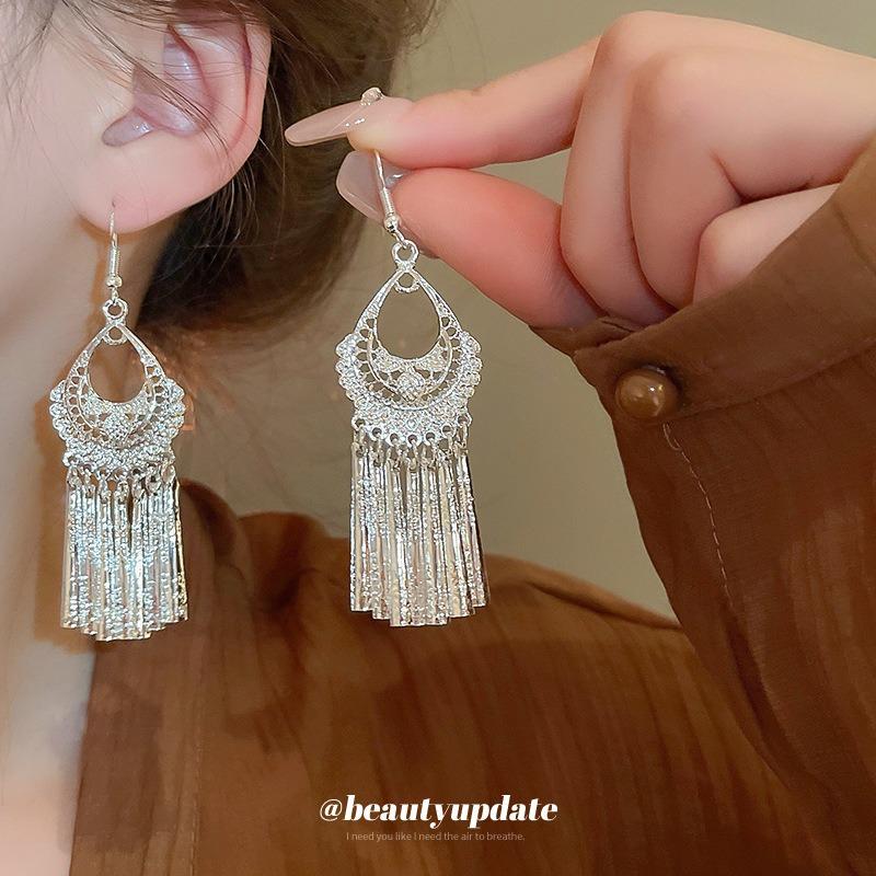 Ethnic style geometric wind chimes fringed ear hooks new Chinese retro long earrings earrings, earrings, Guochao high-end earrings women
