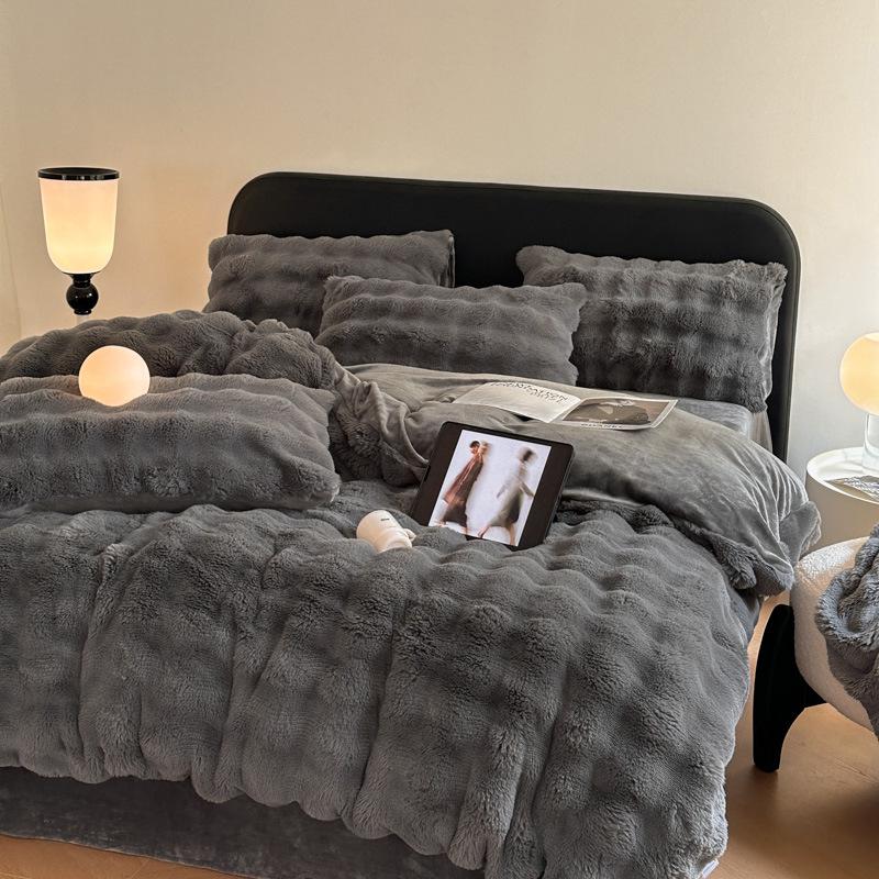 Colorful Thick Velvet Rabbit Bedding Set - 4 Pieces, Winter Dormitory Collection