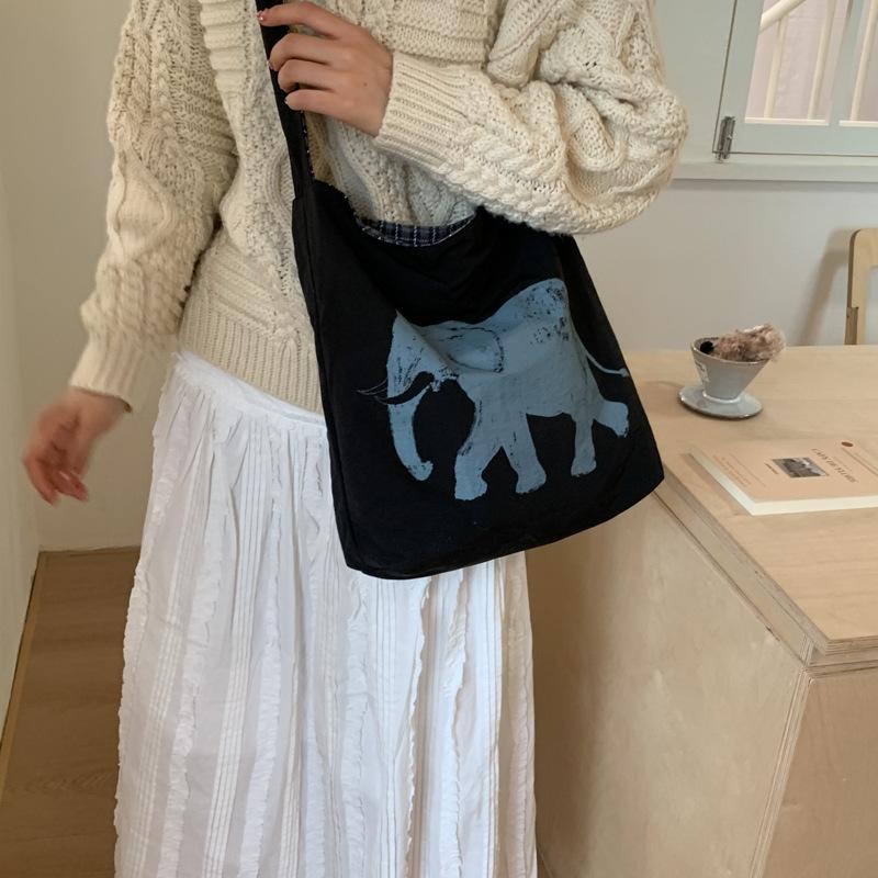 Korean Version of the Trend Plaid Tote Bag 2025 Autumn New Fashion Literary Style Shoulder Bag Trend Simple Double-sided Bag