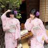 Dámské japonské kimono a yukata šaty pro formální fotografování