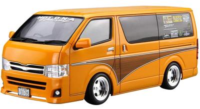 Aoshima Bunka Kyozaisha The Tuned Car Series Toyota Hot Company TRH200V Hiace 2012 Plastikmodell 1/24 Nr.11