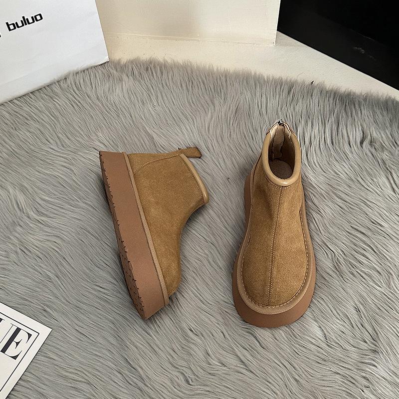 Internet celebrity simple niche heightening short boots women's 2025 autumn and winter new fashion versatile non-slip short tube thick-soled fashio