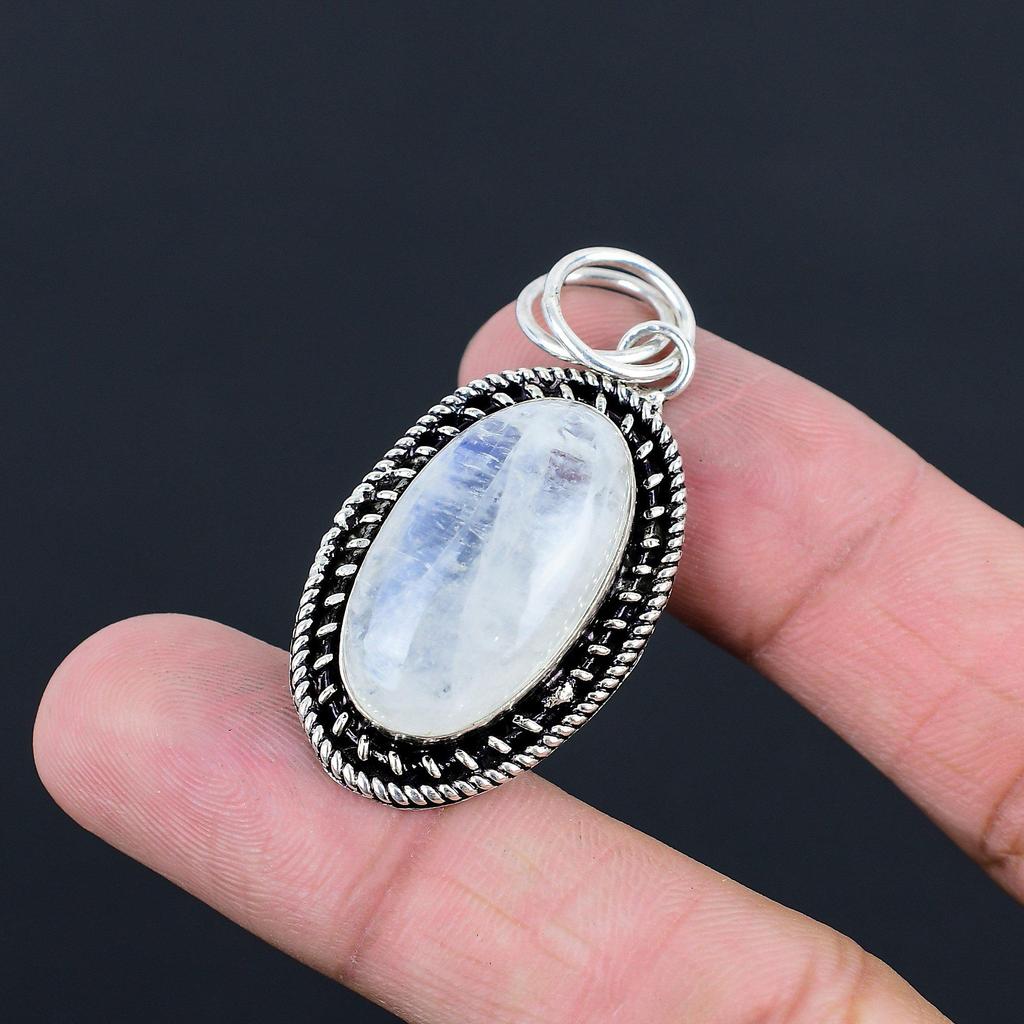 Daughters Day Sale 925 Silver Rainbow Moonstone Stone Elegant Pendant Jewelry