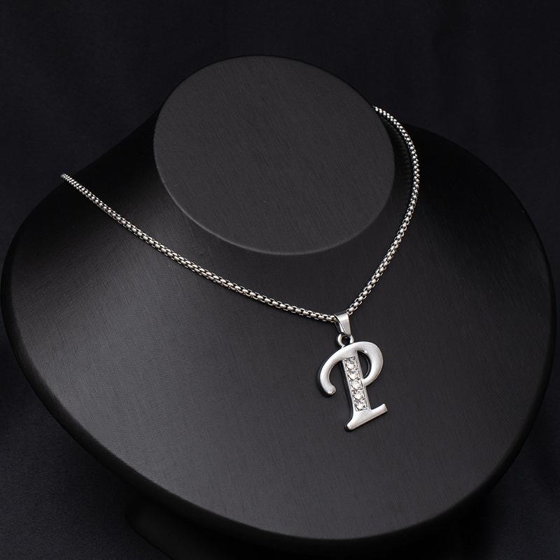 Simple And Stylish 26 English Letters Titanium Steel Necklace Men'S And Women'S Hip-Hop Versatile Diamond-Encrusted Sweater Chain