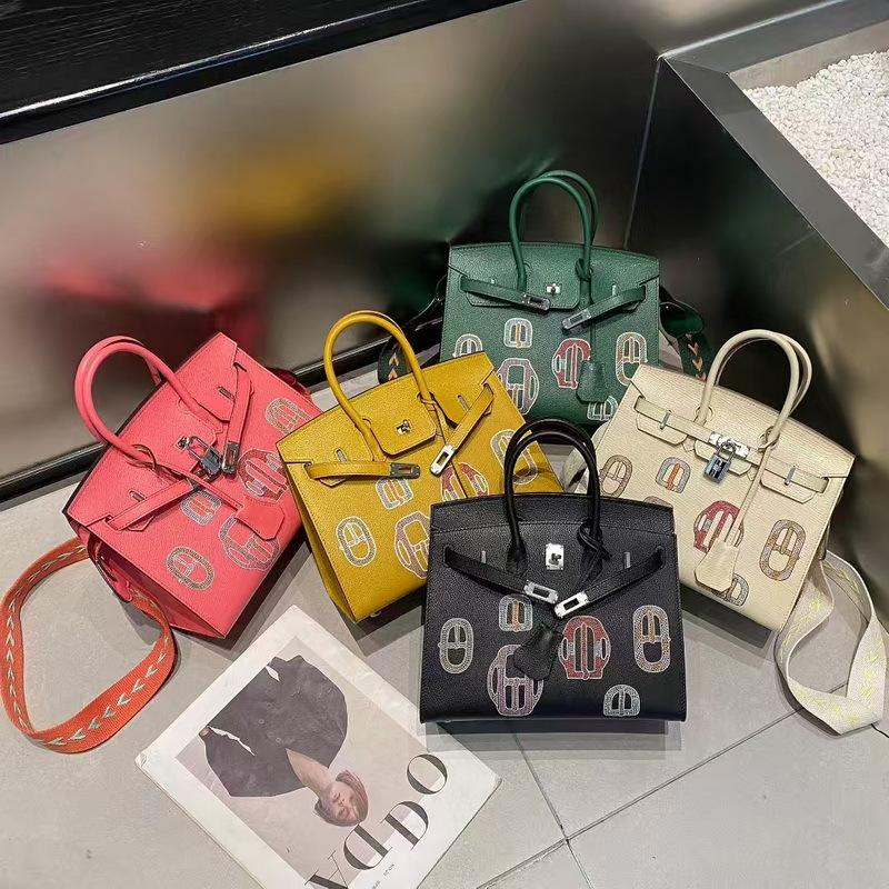 TOGO Leder Perlen besticktes Abzeichen Platin Tasche (B13-25BK)