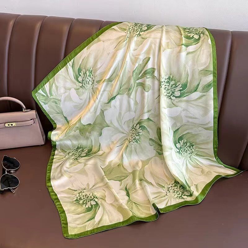 Luxury Silk Scarfs Square Scarf Korean Fashion Kerchief Popular Silk Scarves Bandanna Wraps Scarf Decoration Shawl 70*70Cm