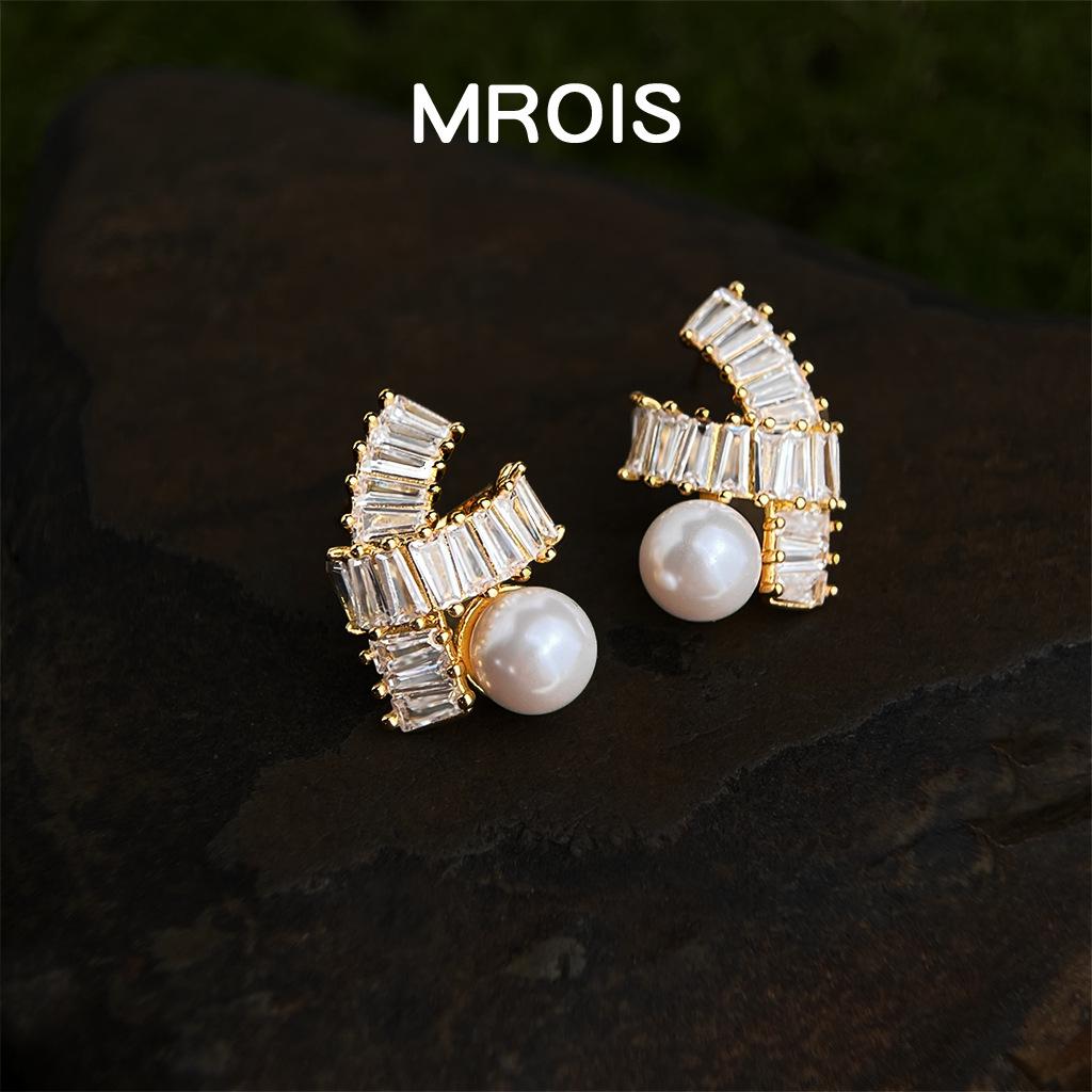 Original Gold-Plated Zircon Stud Earrings: Geometric Cross, French Retro Elegant Style