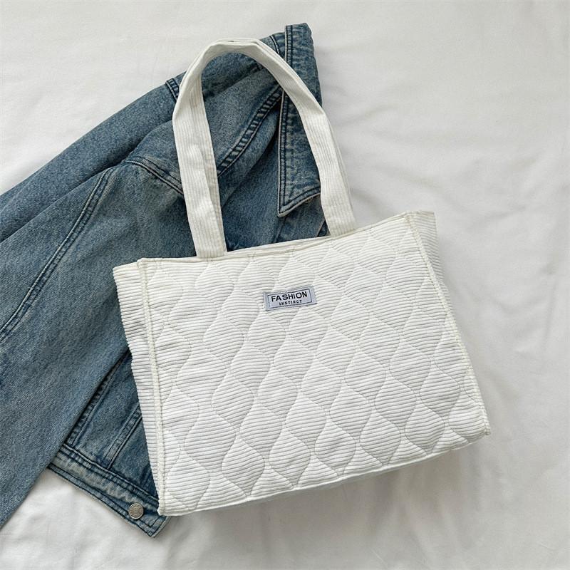 Chic Simple Women's Spacious Tote Bag Trendy Fall Season Shoulder Handbag