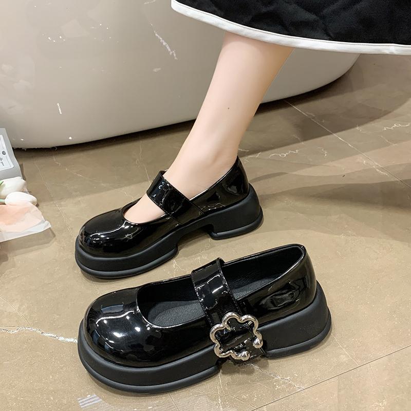 Pantofi Lolita cu platformă Pantofi de damă Tendință de toamnă Piele lacuită neagră Cataramă metalică Mary Jane Fată drăguță Pantofi cu uniformă școlară