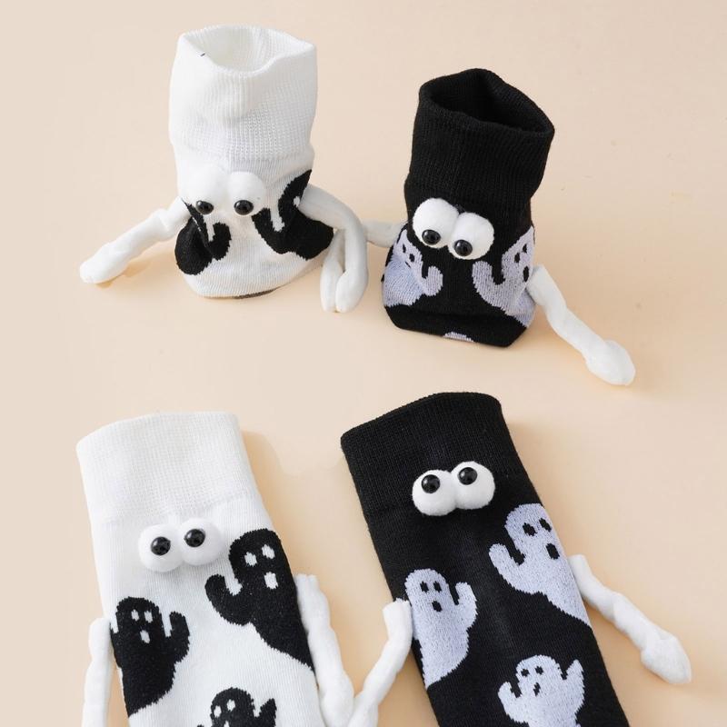 Halloween Themed Magnetic Link Socks Soft Unisex Short Socks With Ghosty Pumpkin Patterns Practical Polyester