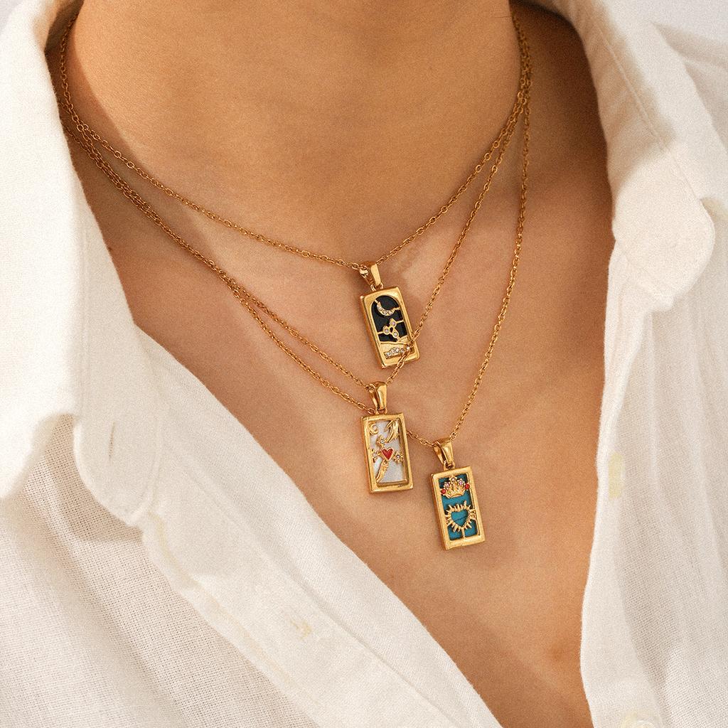 Fashion Pendant Necklace 18K Gold Stainless Steel Diamond Inlaid Tarot Card Necklace Accessories for Women
