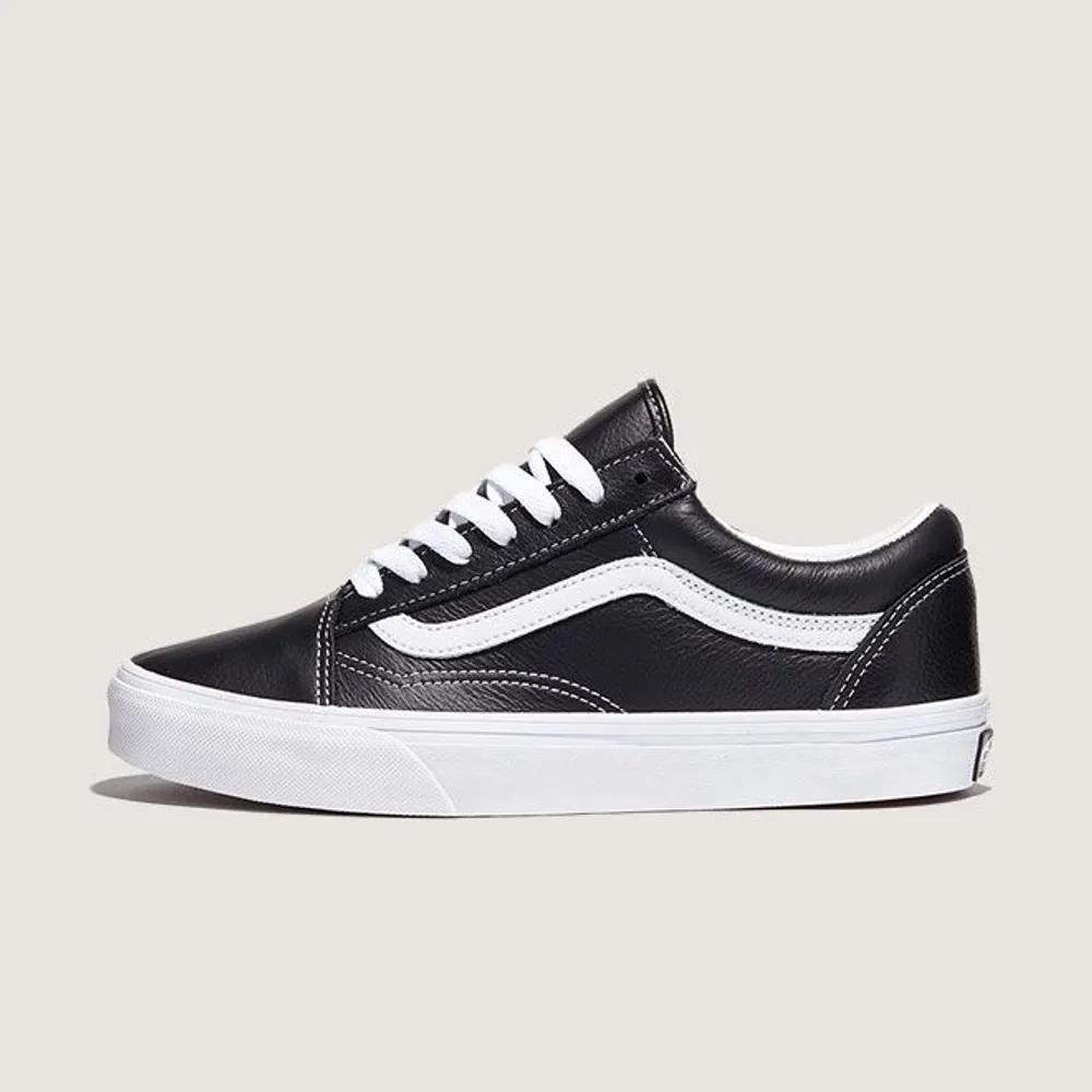 Кеды Vans Old Skool кожаные низкие 230