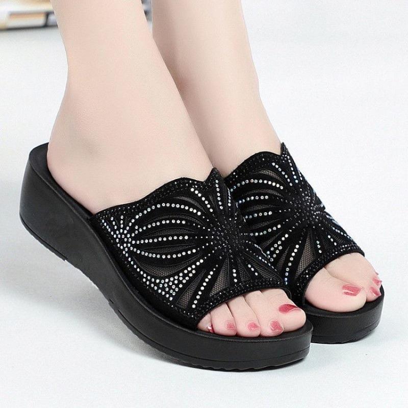 Slippers Women's Summer Model Mother Model Sandals Wear Non-slip Soft Bottom Rhinestone Middle-aged Slope Heel Medium Heel Large Size European and Ame