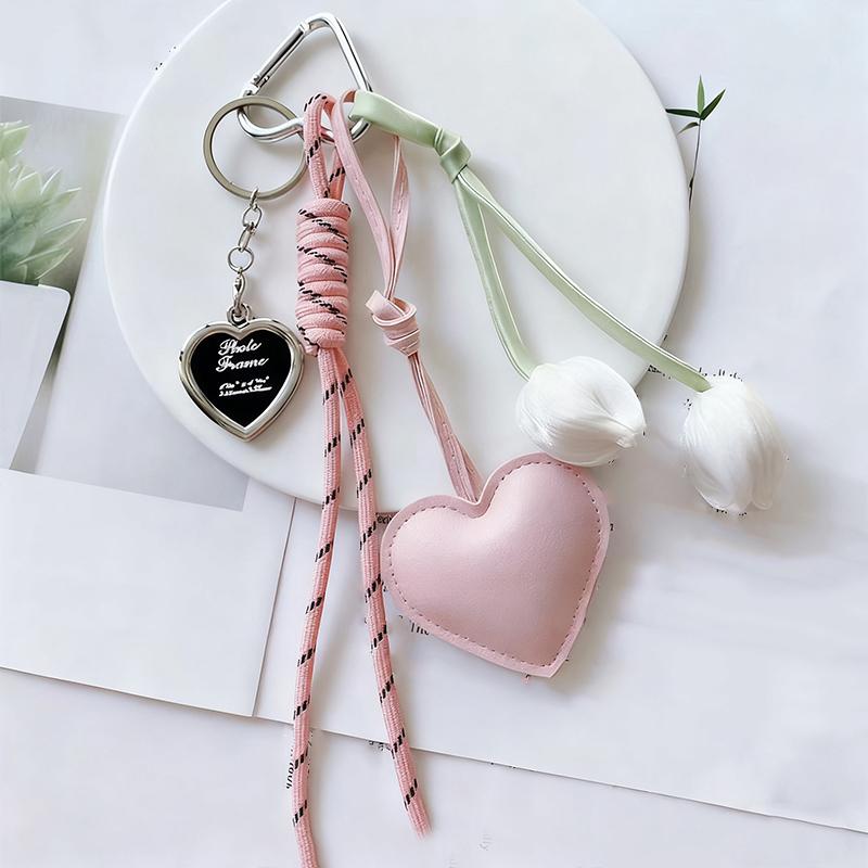 Luxury Charm Tassel Love Heart Creative Handmade Bowknot Keychain Cute Glossy Keychain Bag Accessories