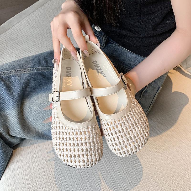 Compilation Hollow Breathable Word Belt Versatile Casual Single Shoes Women's 2025 New Summer Fashion Flat Mary Jane Shoes