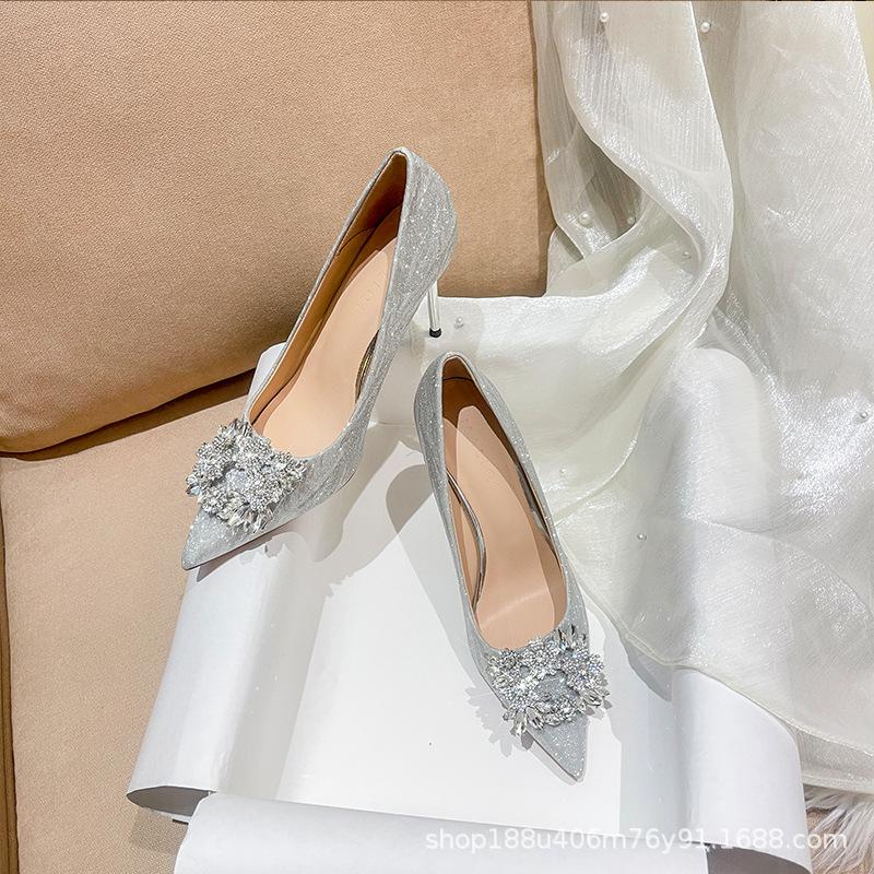 [Spot] Golden wedding shoes Xiuhe wedding dress two wear bride shoes French high heels 2025 new crystal shoes