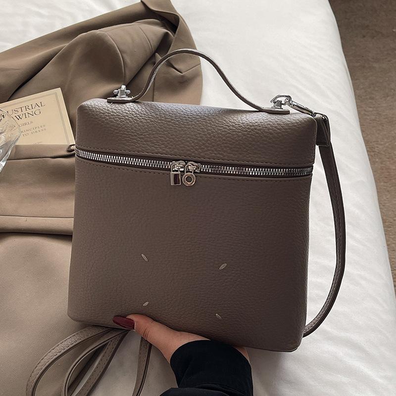 

2025 новый стильный и простой корейский студенческий стиль портативный портфель женский для отдыха для поездок на работу студенческий класс рюкзак