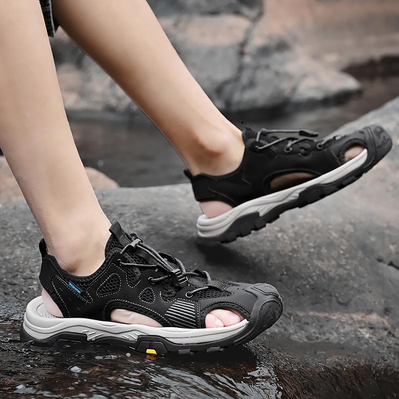 Summer New Genuine Leather Sandals plus Size Men's Closed Toe Casual Beach Shoes Soft Bottom and Wear Resistance Outdoor Climbing Boots