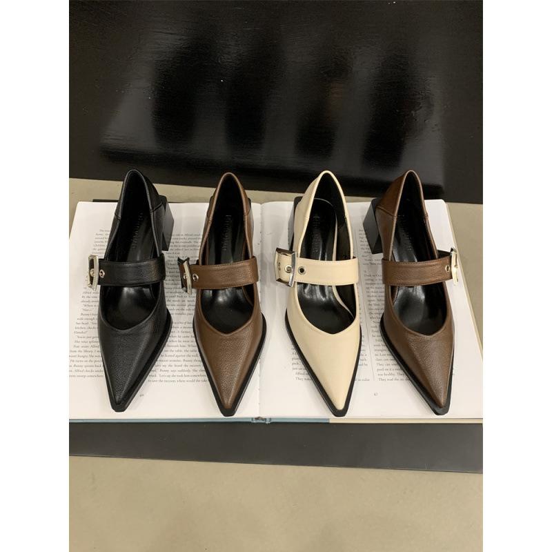 Retro pointed Mary Jane small leather shoes women's British autumn and winter 2025 new Korean version thick heel loafu single shoes