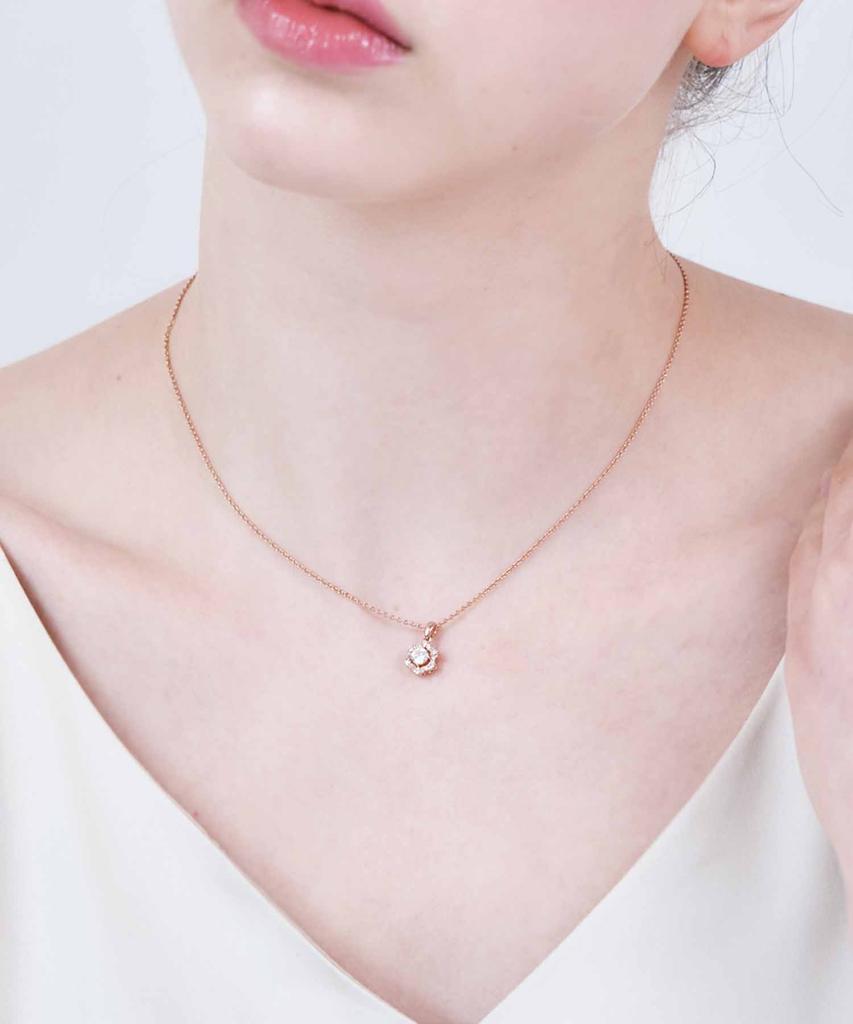 Cranne Flower Line Necklace C24Nb122