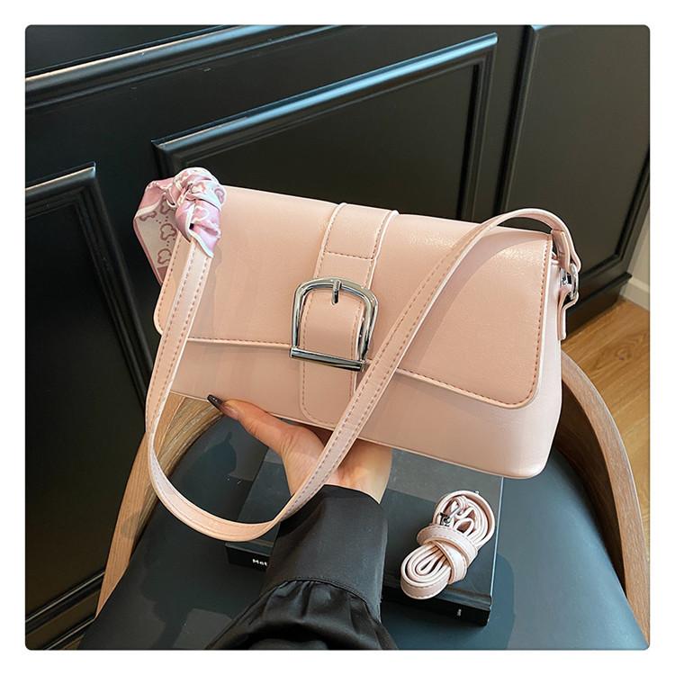 Exquisite and Elegant Underarm Women's Bags New Trendy Commuter Small Square Bags Versatile Fashion Shoulder Messenger Bags