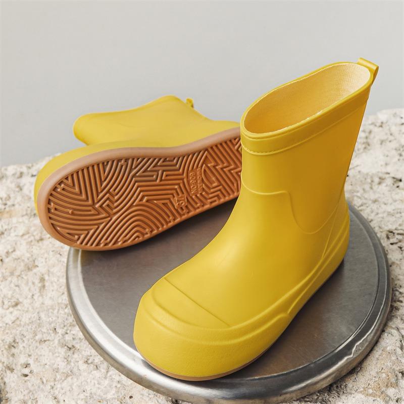 Women Rain Boots Spring Autumn Waterproof Anti-slip Overshoes Outdoor Thick Sole Platform Ankle Gumboots PVC Wellies for Women