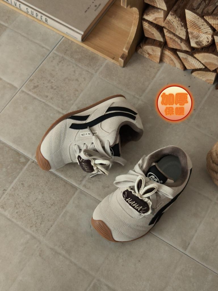 XSHX retro moral training | Rabbit girl autumn and winter cute Velcro function thin-soled sneakers warm and non-slip