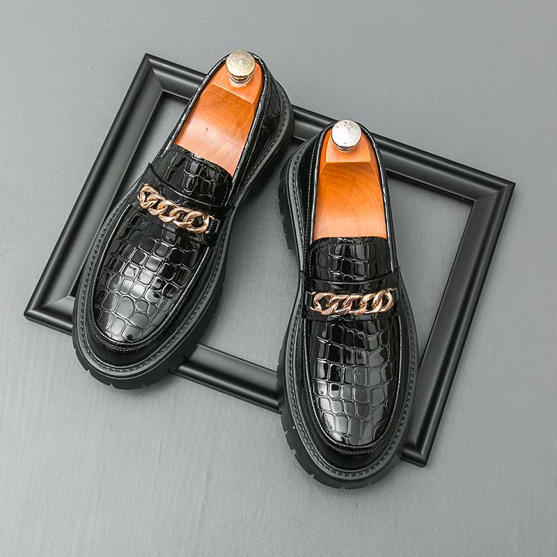 Korean Style Thick Bottom Crocodile Leather Casual Slip On Non-slip Metal Buckle Decoration Fashionable Brand Men's Loafer Shoes