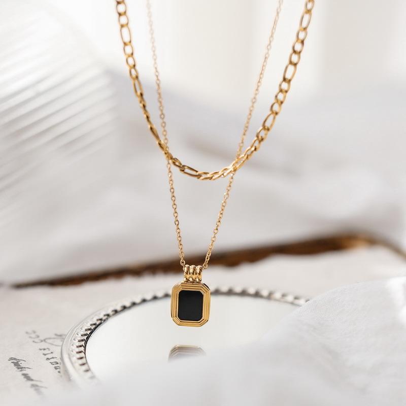 Titanium Steel Double-Layer Black Square Necklace Female Cold Wind Collarbone Chain Temperament Metal Wind Neck Chain