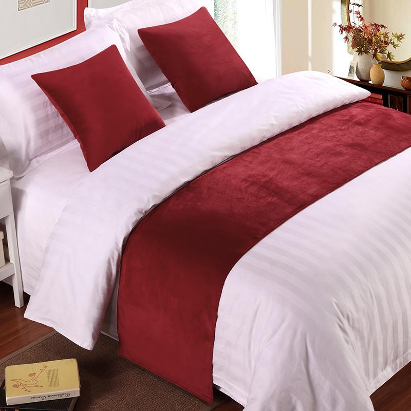 Luxury Velvet Solid Bed Runner Scarf Protector Slipcover Bed Decorative Scarf for Bedroom Hotel Wedding Room Twin/Queen/King