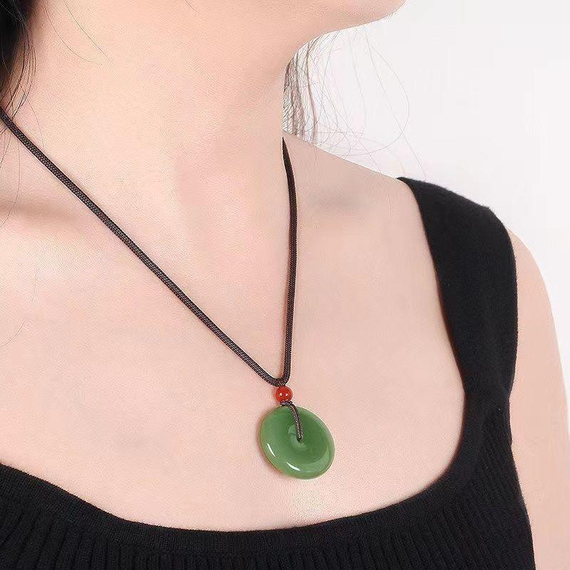 Natural Green Jade Donut Charm Necklace Ice Embellish Green Pendant Necklaces Simple  Jewelry For Women Men Gifts