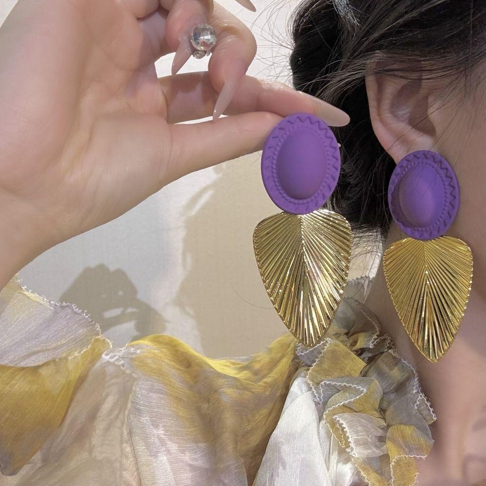 Chic Leaf Pendant Earrings Color Blocking Exaggerated Earrings Unique Vintage Drop Earrings  Party