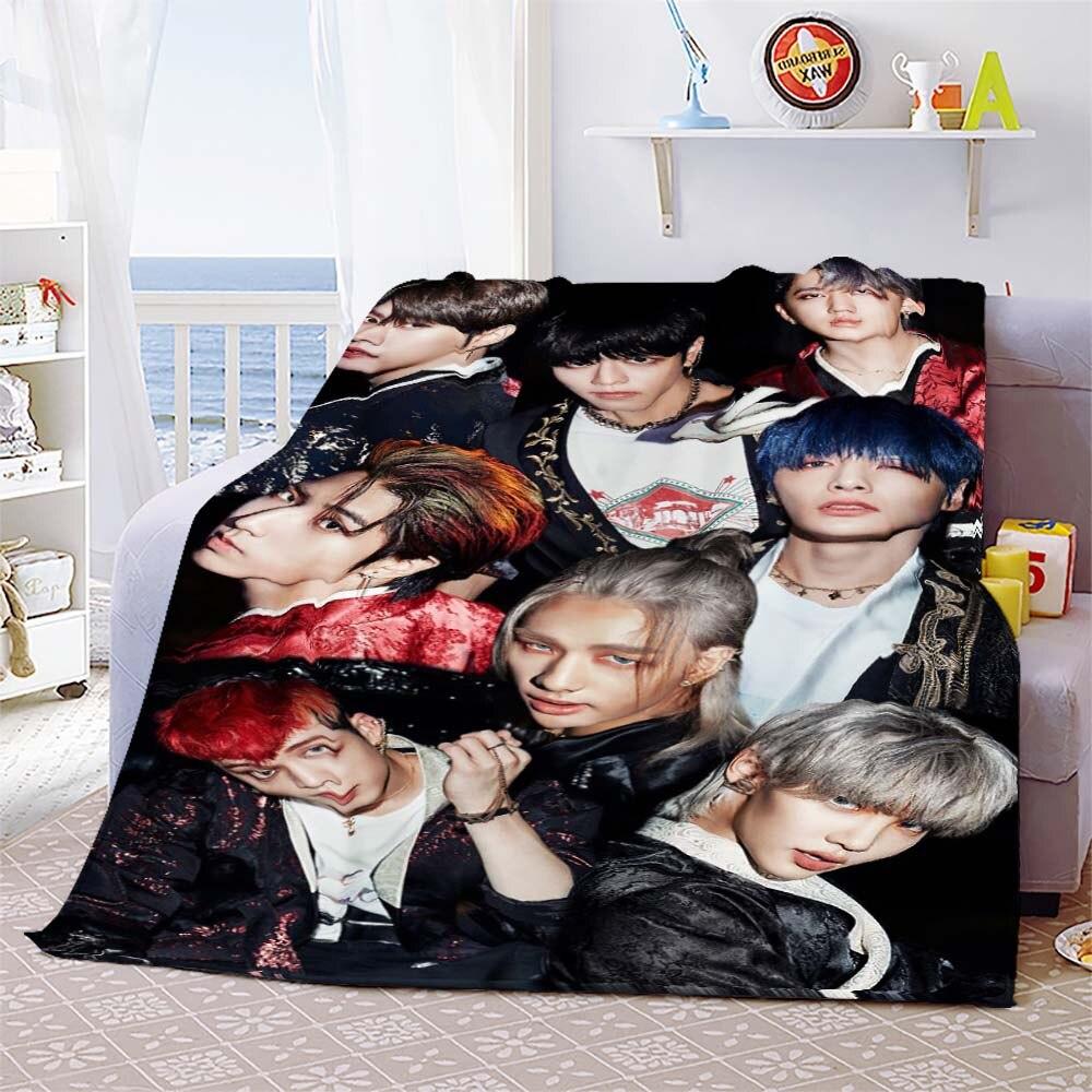 Stray Kids Blanket Soft Sofa Cover Kpop Singer Throw Blanket Flannel Blanket Lightweight Warm Bed Blankets for Bedroom Couch