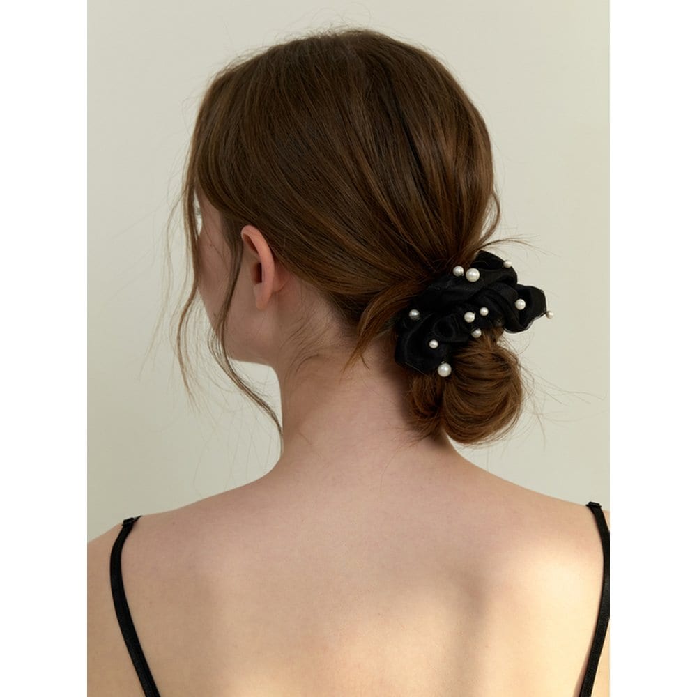 Pearl Milky Way Satin Layered Scrunch