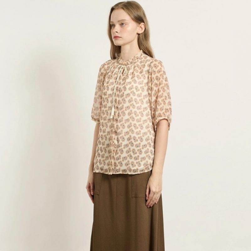 BCBG Paisley Silk Blouse B5f7b411