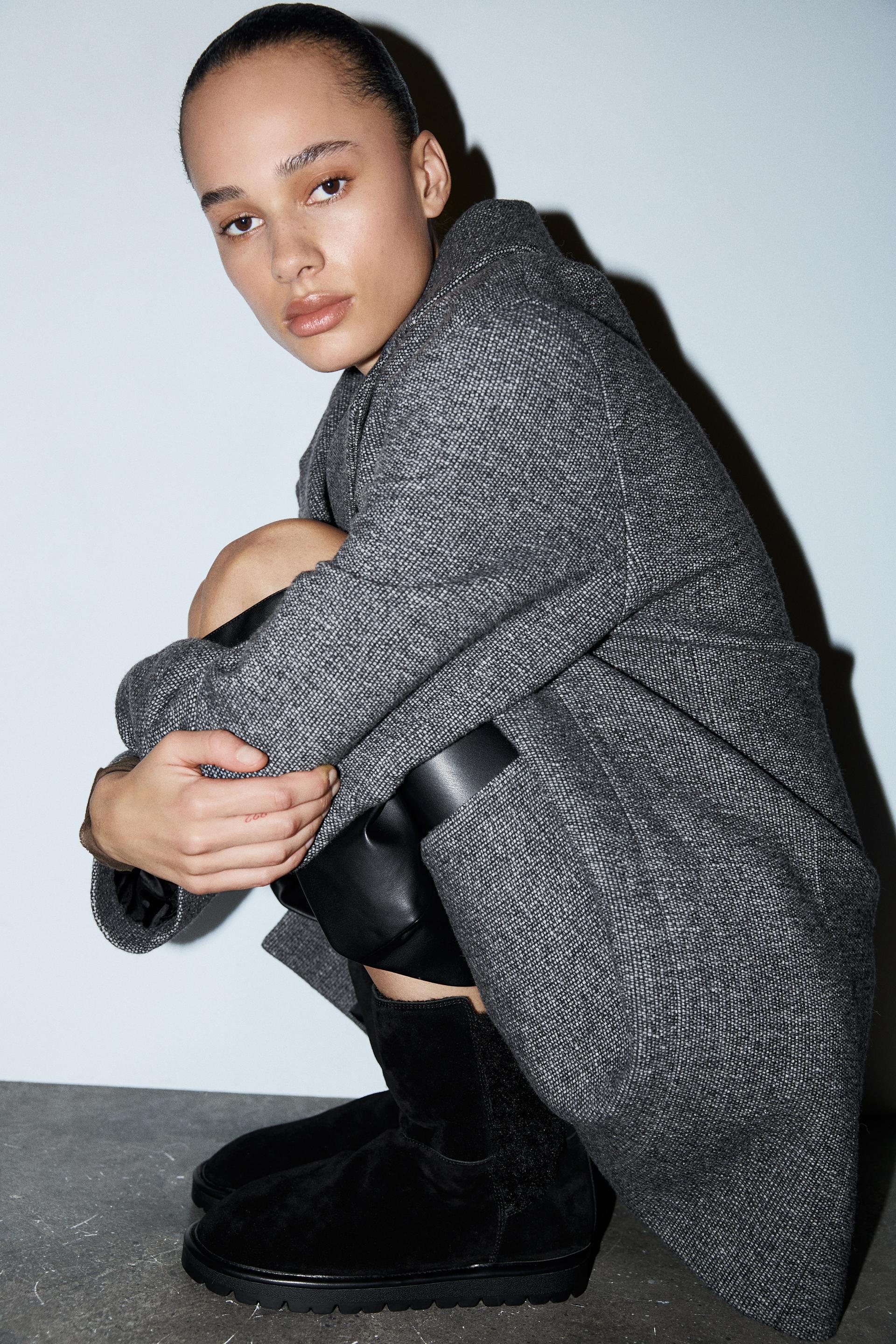 

БОТИНКИ ИЗ ИСКУССТВЕННОЙ ДУЧИ И КОЖИ НА ПЛОСКОЙ БОЛЕЗНИ