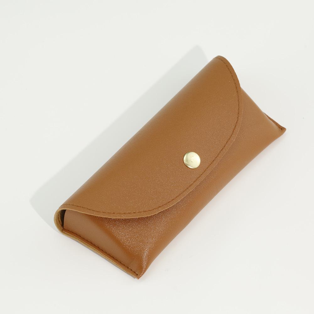 Retro Minimalist Leather Eyeglass Pouch: Soft and Portable Sunglasses Case with Anti-Pressure Design