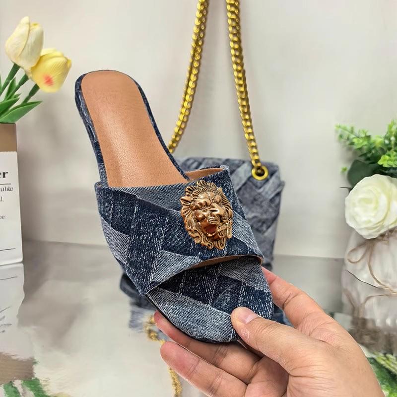 New Denim Lion Head Women's Flat Slippers, Denim Bag, Low-heeled Women's Fashionable Slippers and Bag Set