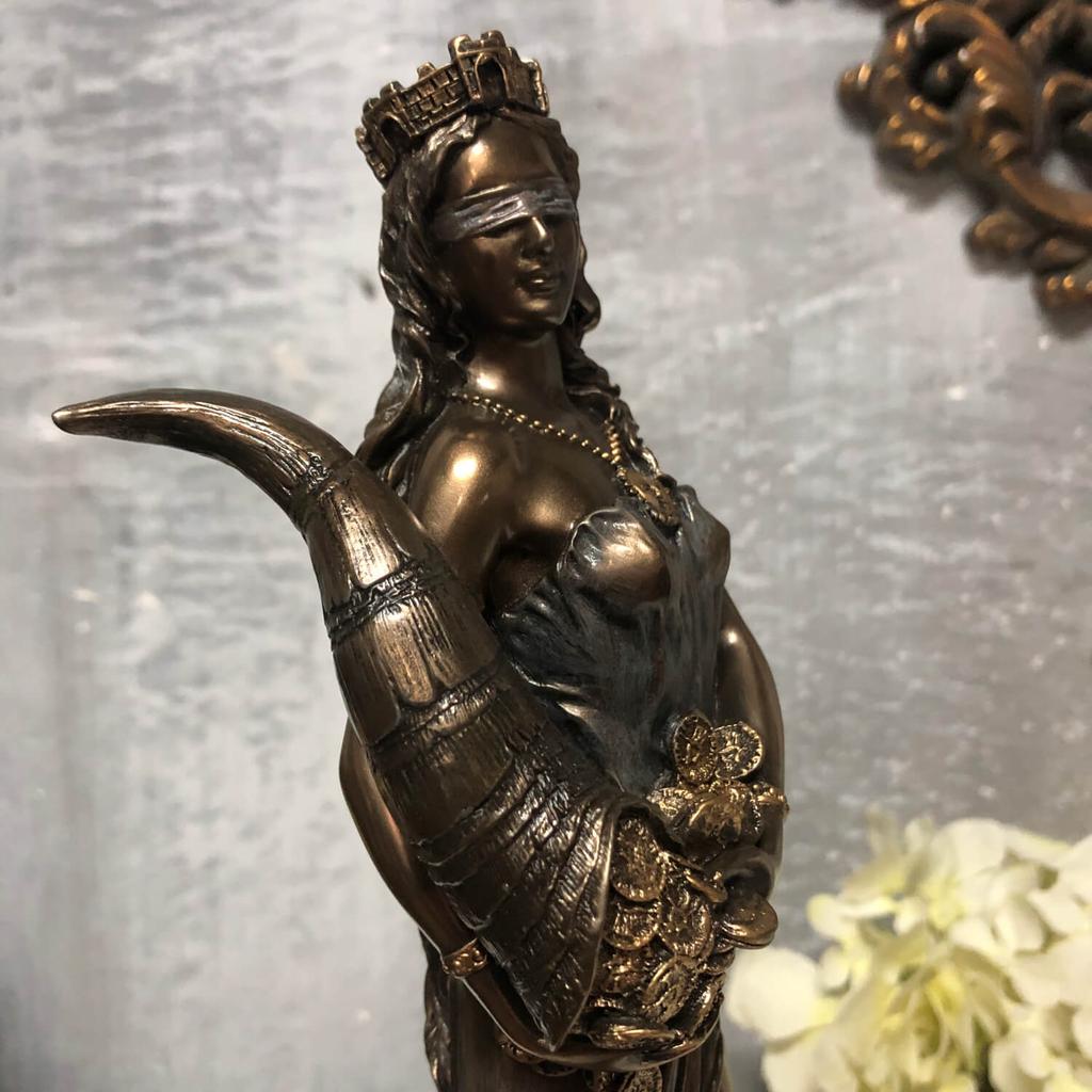 Figurine of the Goddess of Fortune - Elegance and Symbolism of Happiness, Art Nouveau Decoration