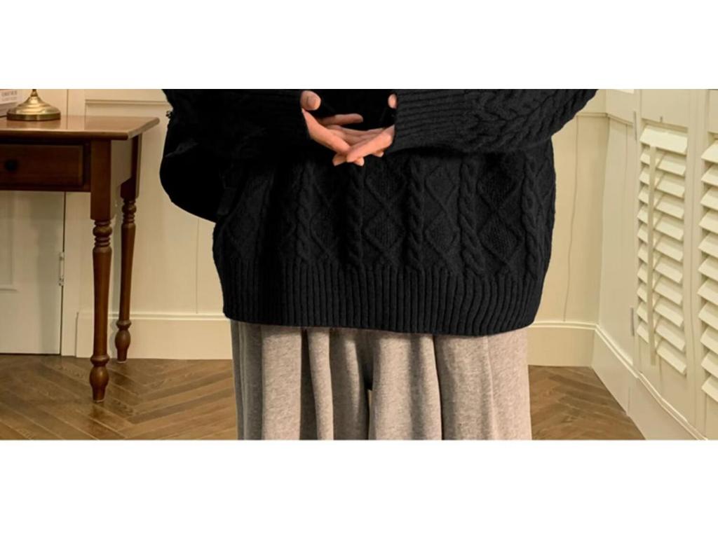 Men's Trendy Japanese Twisted Knit Sweater - Loose, Thickened, Round Neck for Autumn/Winter.