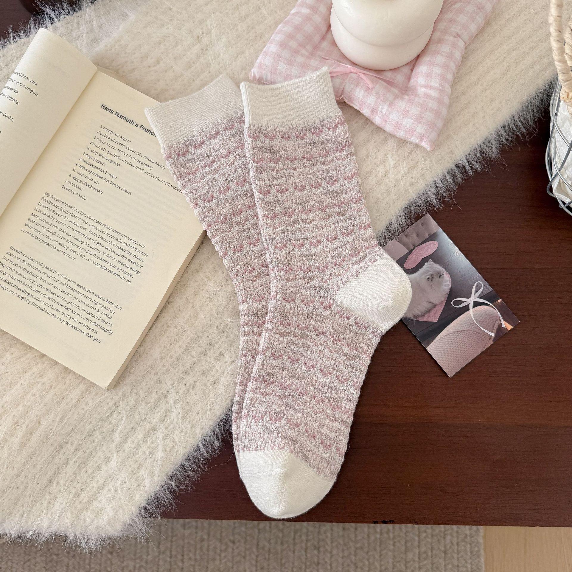 

Xiaoxiangfeng tweed designer medium tube socks children s double-needle double-way composite color magic gold silk warm stacking socks One size fits all світло-фіолетового кольору