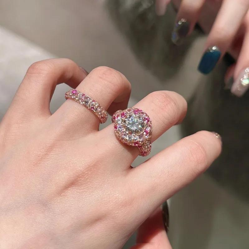 Neu In Kupfer plattiertes Roségold Voll ausgefasste Ringe mit rosa Kristallen für Damen Glänzend Luxuriös Süßer Ring Hochzeit Zirkon Geschenk