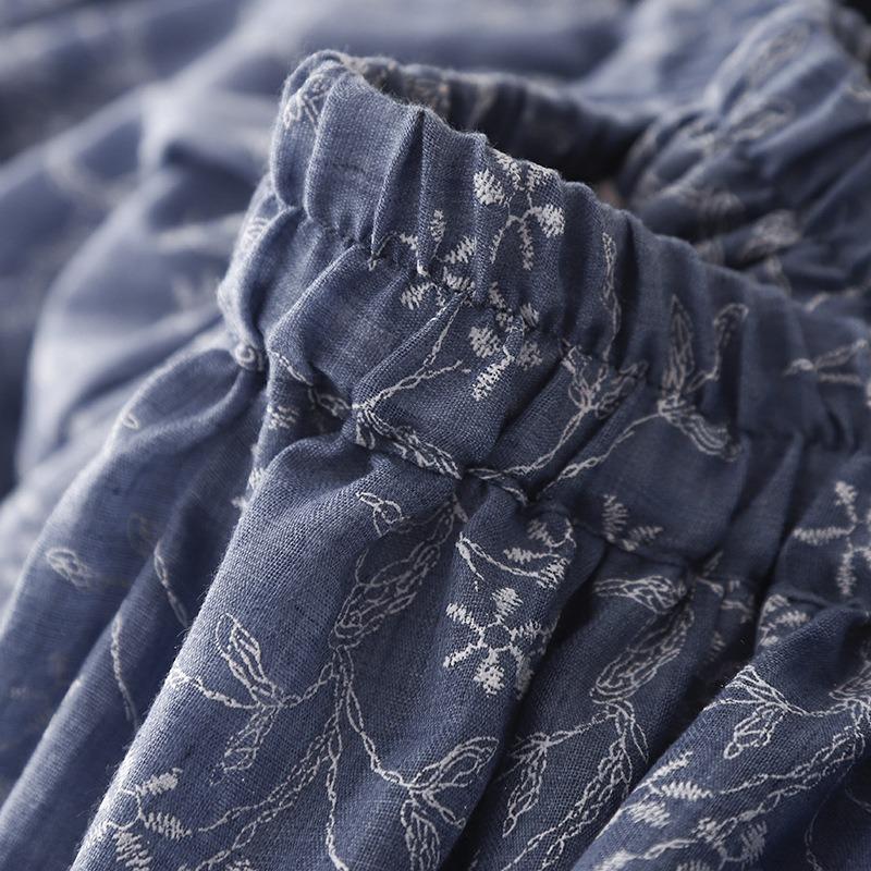 The real shot is a new summer literary and retro cotton and linen A-shaped skirt for women who are thin, high-waisted, medium and long skirts.